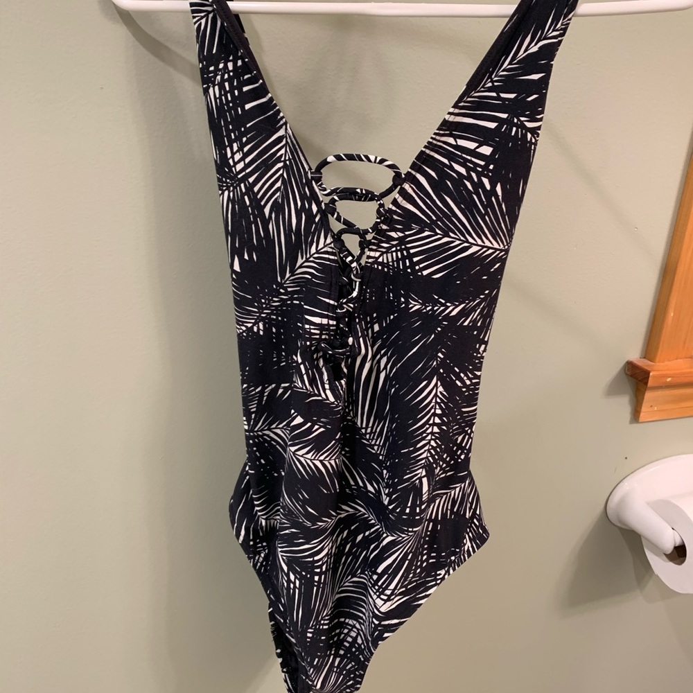 Michael Kors One Piece Swimsuit-Black/White